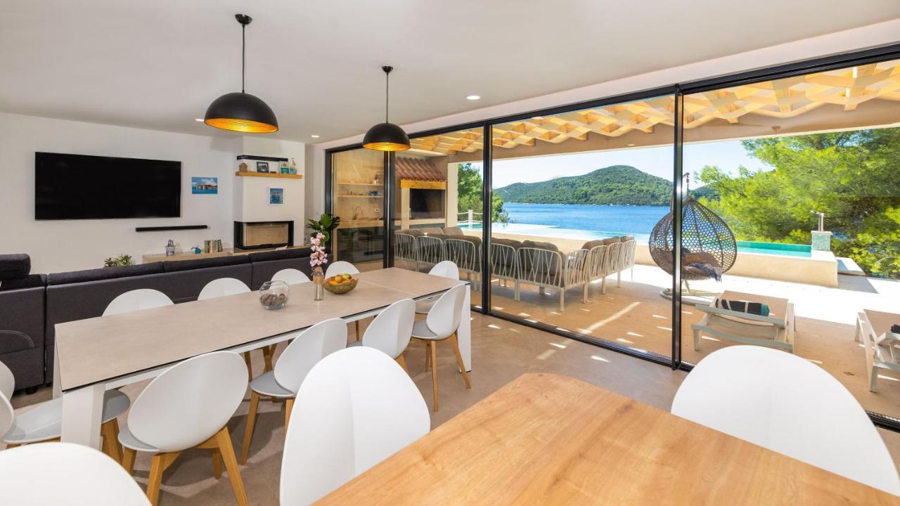 Beachfront Villa Brulupes In Secluded Bay Konstari Esterno foto